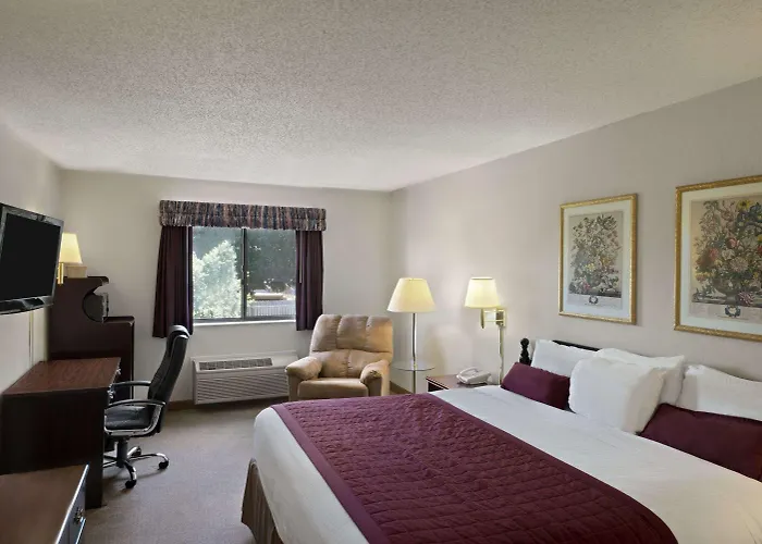 Baymont By Wyndham Whitewater