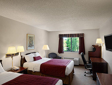 Hotel Baymont By Wyndham 2*